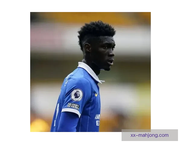 2025夏季转会动态西汉姆联迎来巴塞罗那外租年轻新星